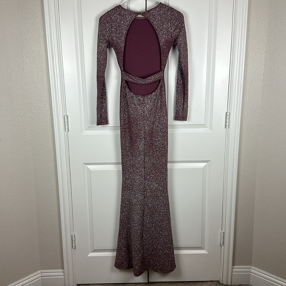 WINDSOR OPEN BACK GLITTER LONG SLEEVE MAXI DRESS - Picture 7 of 10